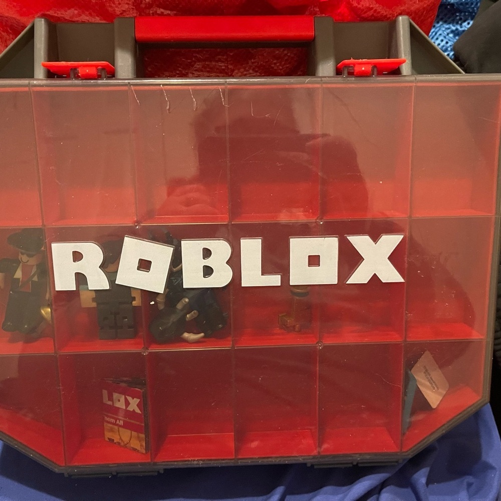 Roblox Red Action Figure Storage Holds 36